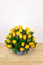 Load image into Gallery viewer, Rose Arrangement - Casaflor
